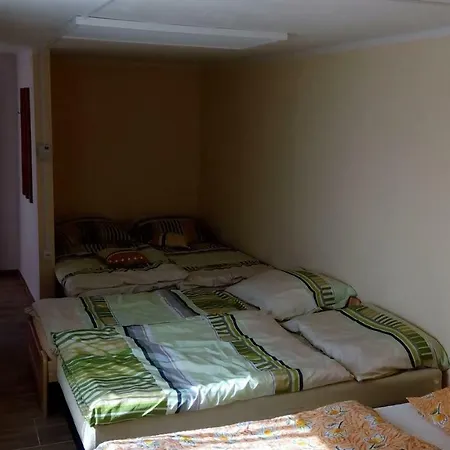 Apartmán Ubytovani Na Vyminku Tynec (Breclav)